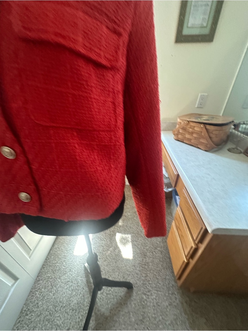 Vigoss Red Textured Button-Front Jacket - Picture 4 of 13